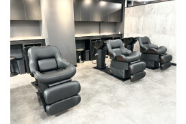 ambitious 【アンビシャス】/有限会社ジェフ・ビーズ