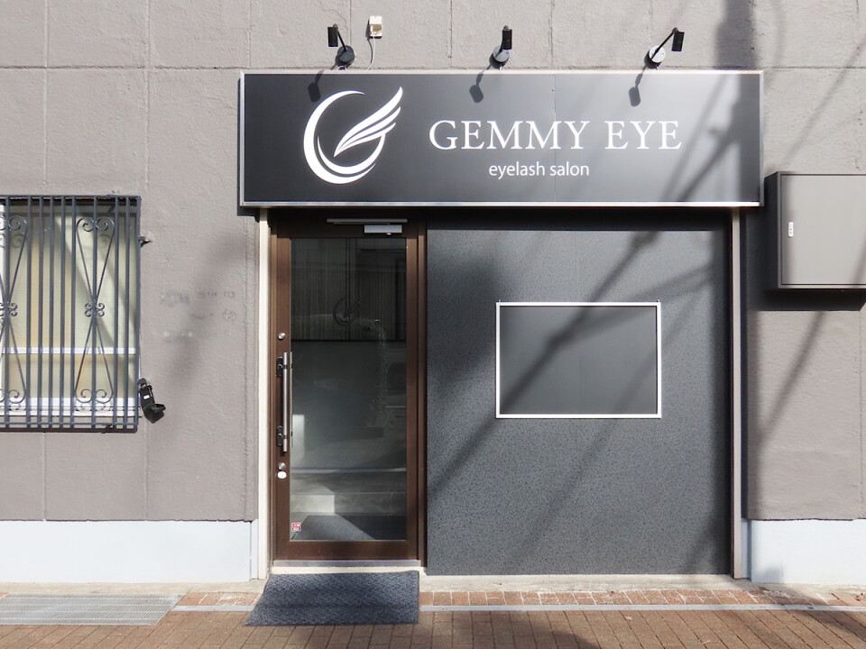株式会社BLISS&COMPANY／眉毛＆まつ毛サロンGEMMY EYE