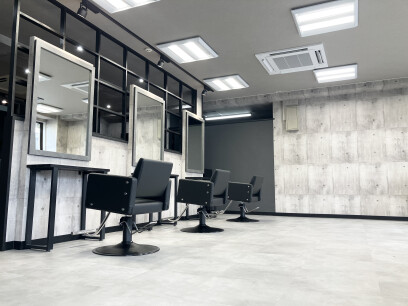 ambitious 【アンビシャス】河辺店