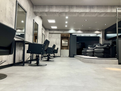 ambitious 【アンビシャス】福生店