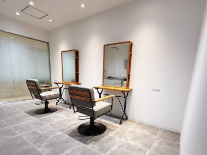 ESSENCIA　梅田店【エッセンシア】