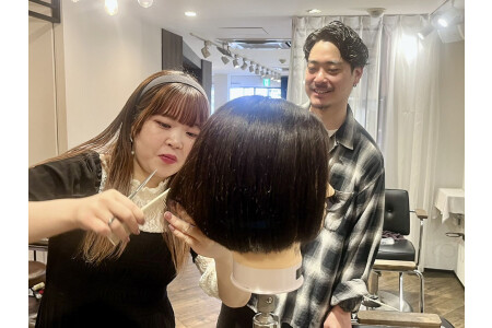 講習会は朝行います！サロンワーク後は自由に使っていただけます