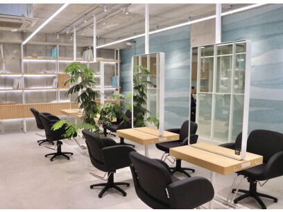 AUBE HAIR prism 逗子店