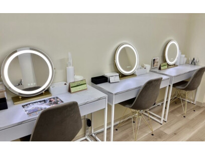 Eyelash Salon Blanc　阪急千里中央店