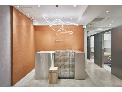 SALOWIN 新宿三丁目East店3F