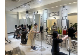 株式会社アンプ