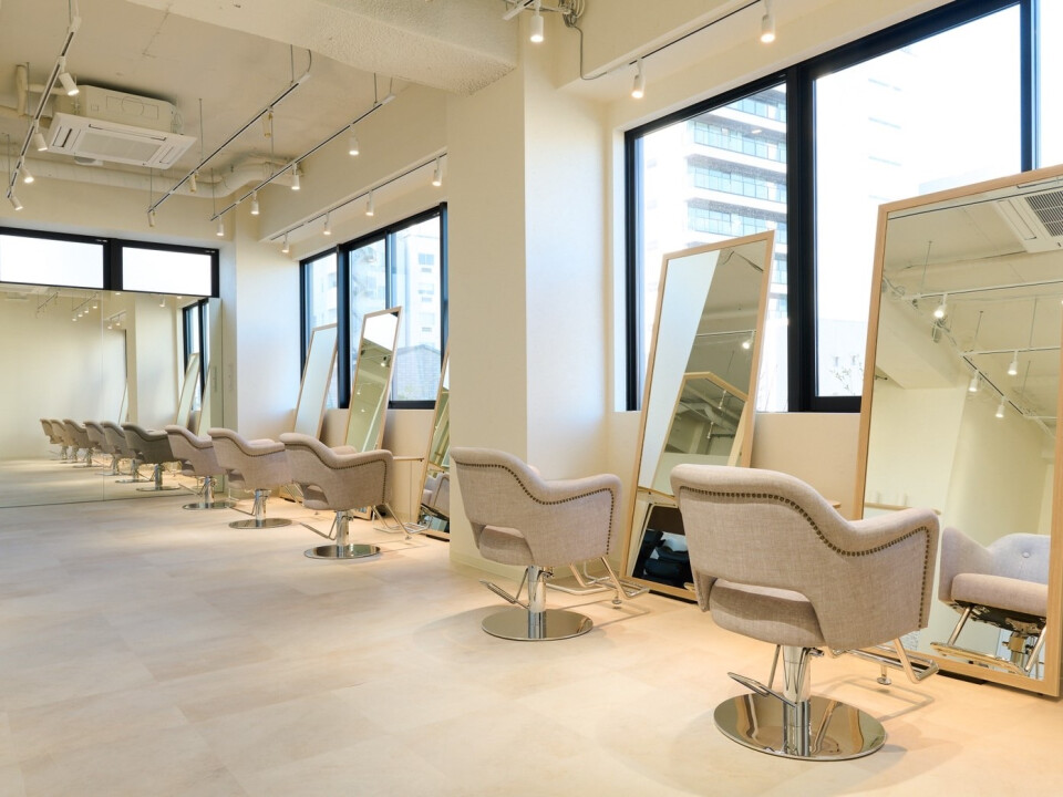 am 【アム】／株式会社am