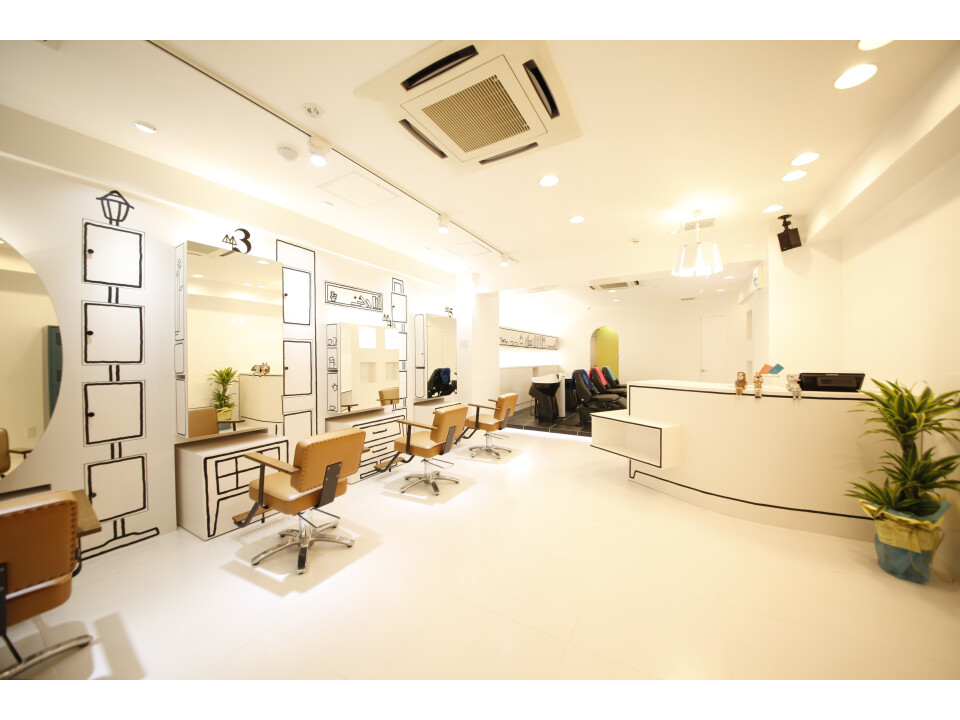 株式会社アンプ