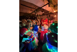 株式会社エイティーンインターナショナル