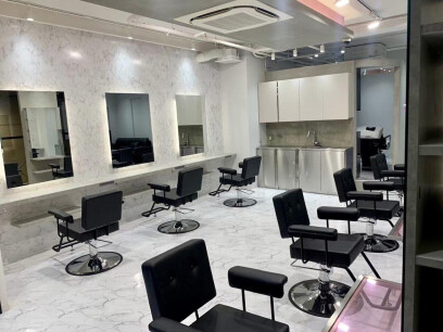 エクステ&ダブルカラー専門店あるじゃんすー天神店-Total Beauty Salon-