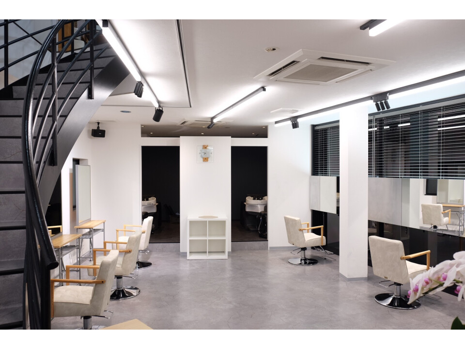 株式会社WELLBEING