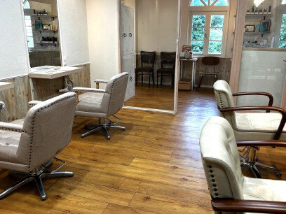 fullbloom hair & spa 東林間店