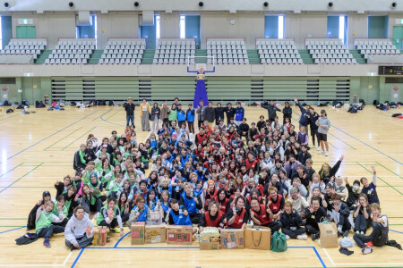 全店舗合同の大運動会！総勢約200名