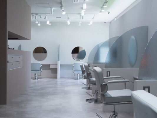 髪質改善専門店 here/株式会社hw