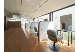 髪質改善専門店 here/株式会社hw