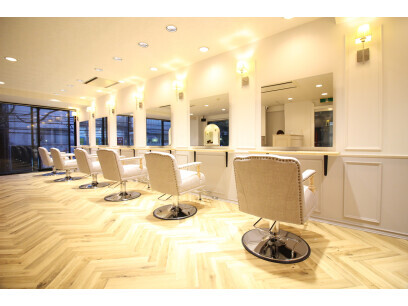 tocca hair lounge 日吉店