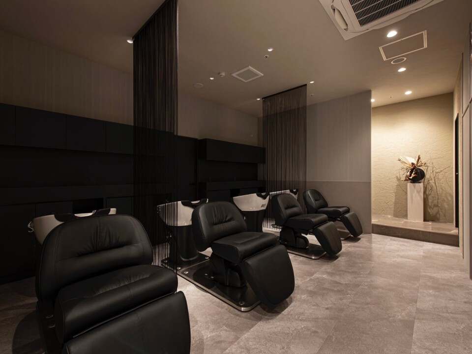 sins 髪質改善・縮毛矯正・酸性ストレート 銀座