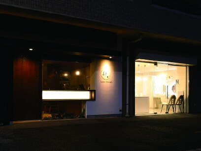 株式会社LusterFriends