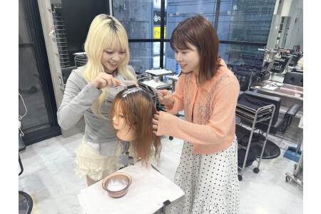 エクステ以外にも、カラーリストとしても活躍できます☆