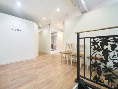 alotta 梅田茶屋町