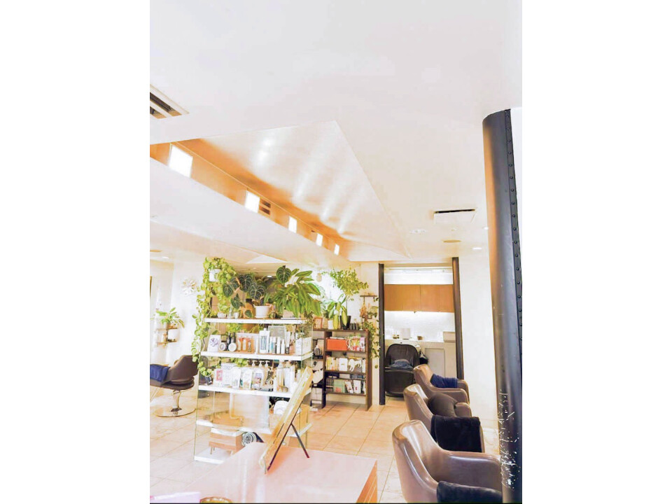 CRiB hair 千葉中央店