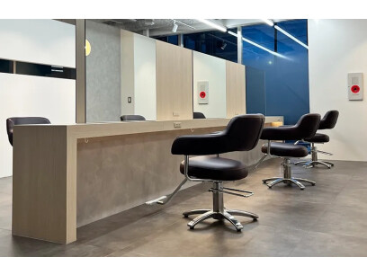 SALONS 京都JR二条駅西口店