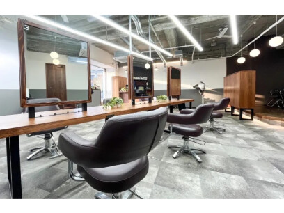 SALONS 倉敷白壁通り店