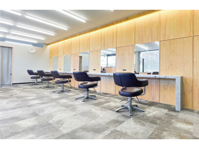 SALONS 鳥栖蔵上店