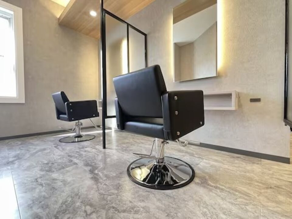 株式会社HEADLIGHT【ヘッドライト】