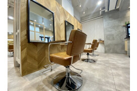 有限会社クリスタル