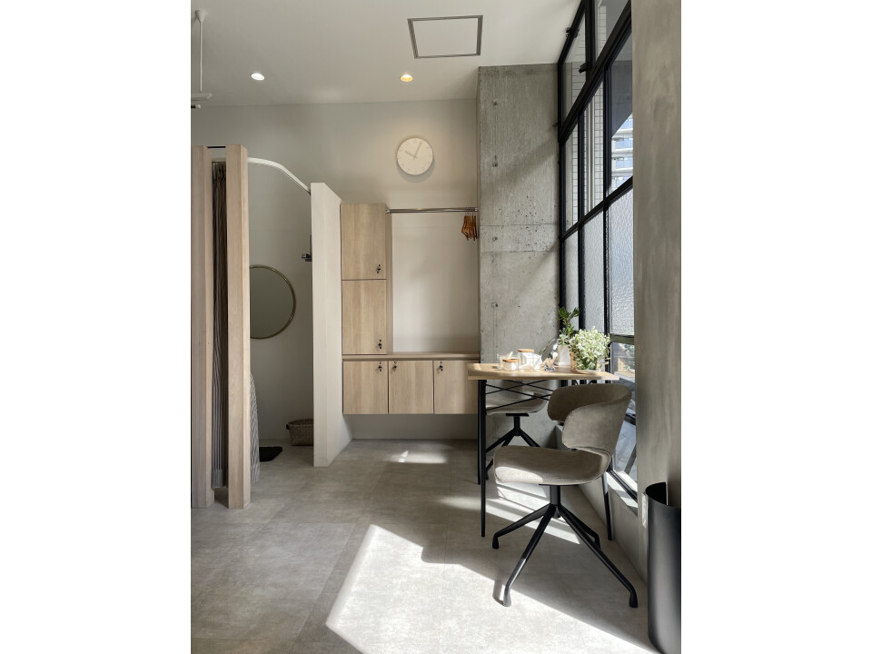 AiCK HAIR AND EYELASH