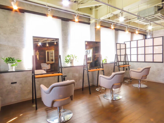 iB HAiR（株式会社コロナ電設）