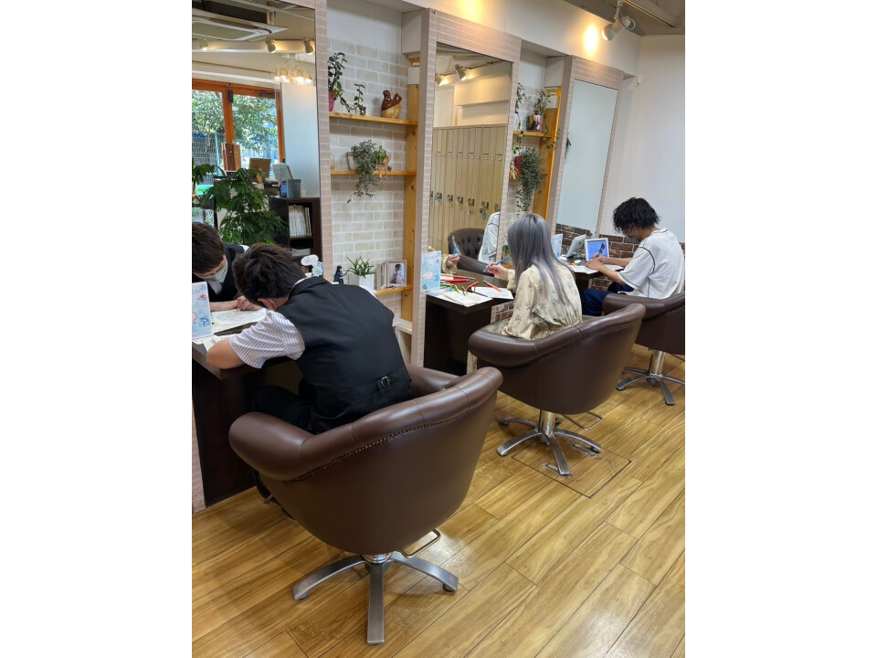 株式会社クリエイティブ