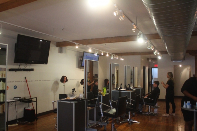 モントリオールの美容室