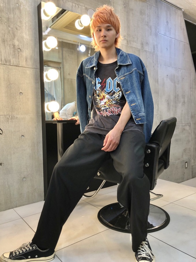 ファッションは 自分らしさ だけを追求しない アシスタントに聞く美容師のファッション理論 後編 リクエストqjナビ 特集 キャリアアップ Page 5 ファッションは 自分らしさ だけを追求しない アシスタントに聞く美容師のファッション理論 後編 リクエストqjナビ 特集 キャリアアップ Page 5