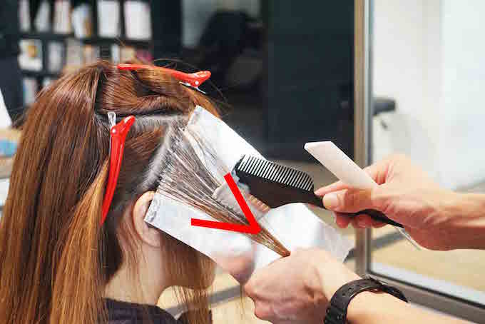 あなたの知らないハイライトテク 失敗しない 内側からにじむように輝くハイライトカラーの入れ方 読むレッスン リクエストqjナビ 特集 キャリアアップ