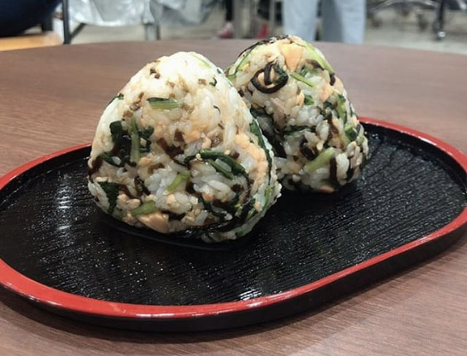 忙しい美容師の救世主 心とお腹を満たす日本のソウルフード おむすび のススメ サロむす リクエストqjナビ 特集 キャリアアップ Page 5