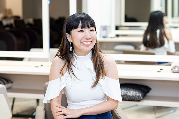 Nyの超高級ヘアサロンで売上1位 予約700人待ちの美容師cocoomoriの負けない心の持ち方 リクエストqjナビ 特集 キャリアアップ Page 4 Nyの超高級ヘアサロンで売上1位 予約700人待ちの美容師cocoomoriの負けない心の持ち方 リクエストqjナビ 特集 キャリアアップ Page 4