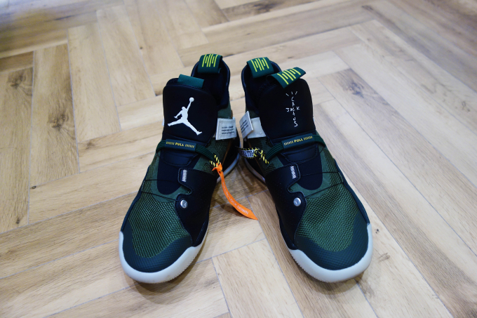 生粋の スニーカーマニア美容師 4名が集合 溢れるスニーカーへの熱意を有名美容師が語り尽くす リクエストqjナビ 特集 キャリアアップ Page 4