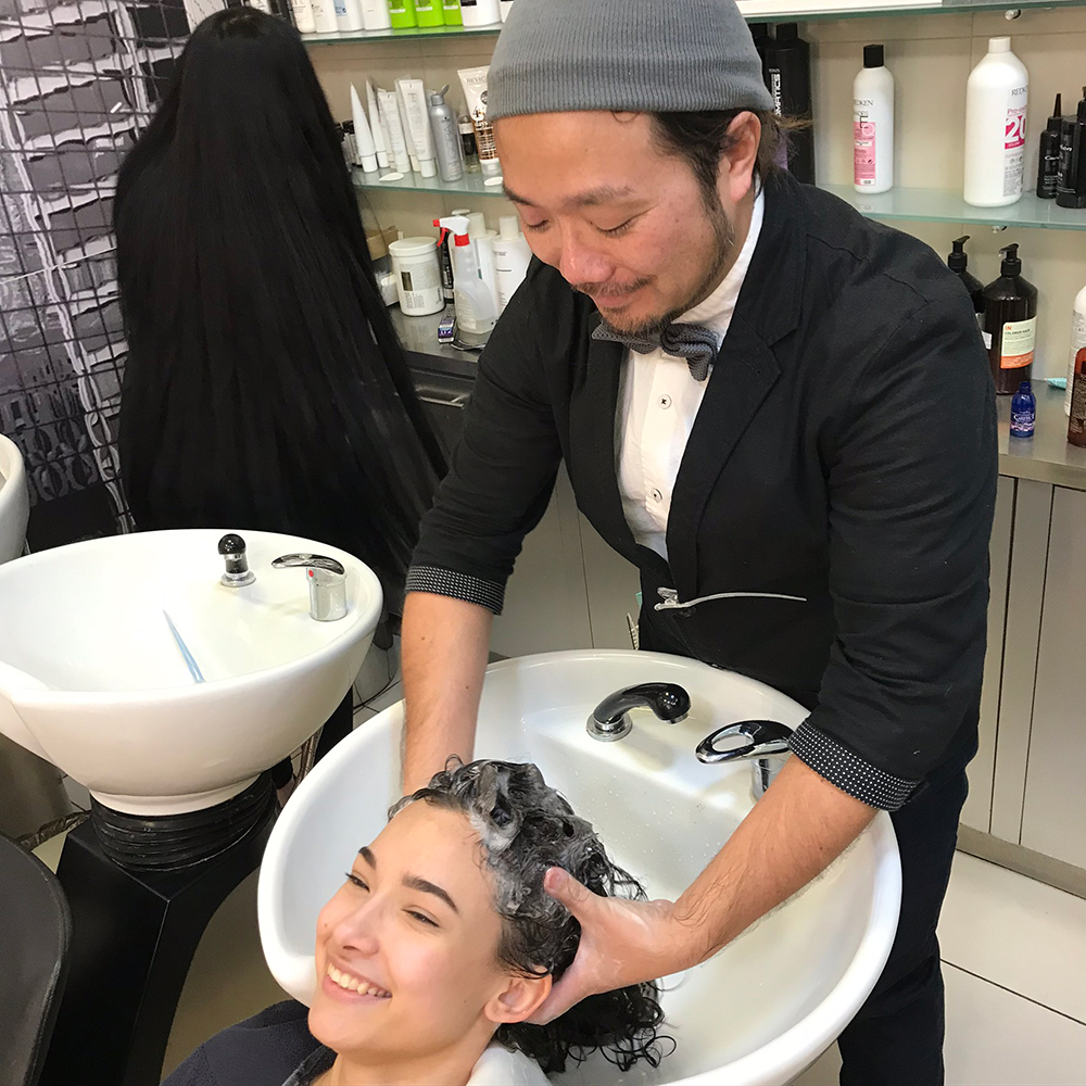 店を畳んで単身ロシアへ 42歳で飛び込んだ美容師の挑戦 ロシア初の日系美容室 Kirameki Moscow 宮里俊介さん リクエストqjナビ 特集 キャリアアップ Page 3