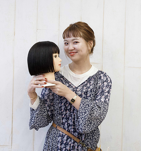 Pr 美容師のハサミ ショート ミニボブ ウルフにはこのハサミ カットシザー セニング選び 切り方 動かし方 ヘアデザインの達人は 道具にもこだわる リクエストqjナビ 特集 キャリアアップ Page 2 Pr 美容師のハサミ ショート ミニボブ ウルフにはこのハサミ カットシザー セニング選び 切り方 動かし方 ヘアデザインの達人は 道具にもこだわる リクエストqjナビ 特集 キャリアアップ Page 2