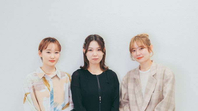読者プレゼント 海外セレブ愛用ヘアアクセを女性美容師がアレンジしてみると ミディアム代表 鈴木彩乃 Garden ショート代表 福元 実希 Sand The Hair Bar Tokyo リクエストqjナビ 特集 キャリアアップ Page 4