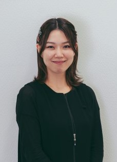 読者プレゼント 海外セレブ愛用ヘアアクセを女性美容師がアレンジしてみると ミディアム代表 鈴木彩乃 Garden ショート代表 福元 実希 Sand The Hair Bar Tokyo リクエストqjナビ 特集 キャリアアップ Page 4