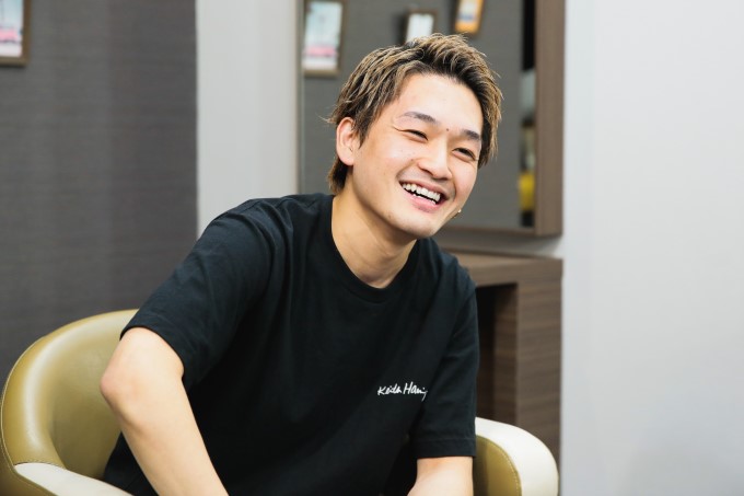 業界内で話題騒然 25歳の経営者が渋谷に誕生 倍速美容師 Ai Tokyo鎌形諒が描く新世代美容室のあり方とは リクエストqjナビ 特集 キャリアアップ
