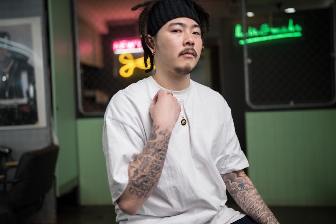 L O G初撮り Hair Tattoo全部見せ 漢気タトゥーをパパラッチ 今 気になるおしゃれスタッフの センスの正体 リクエストqjナビ 特集 キャリアアップ Page 2